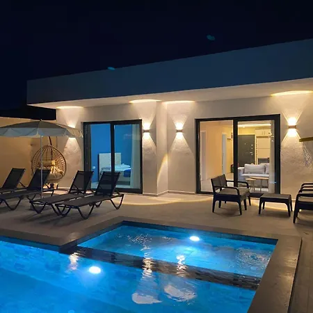 Fethiye'de Mustakil Havuzlu Luks Sol La * Fethiye